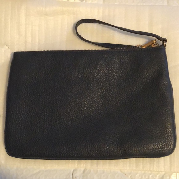 🔥MICHAEL KORS 🔥XxLarge wristlet 🔥🔥 main image 4